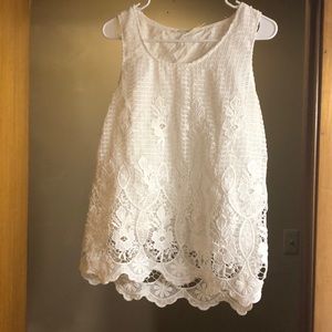 Women’s white lace blue pepper tank, L